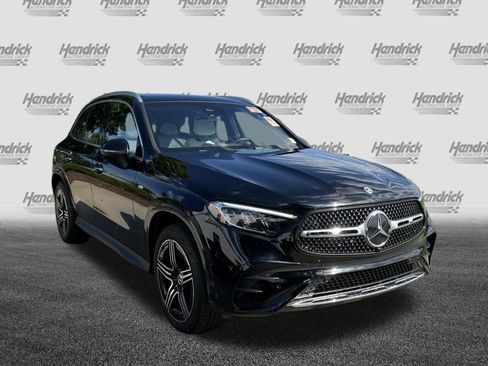 Used 2025 Mercedes-Benz GLC 350e 4MATIC w/ AMG Line image 2