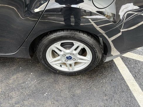 Used 2018 Ford Fiesta SE image 11