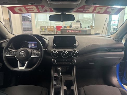 Used 2023 Nissan Sentra SV image 11