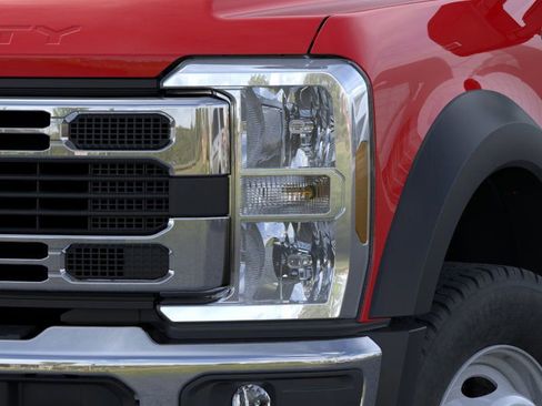 New 2025 Ford F550 4x4 Regular Cab Super Duty image 18