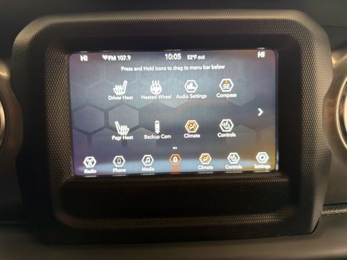 Used 2019 Jeep Wrangler Unlimited Sahara w/ Safety Group image 22