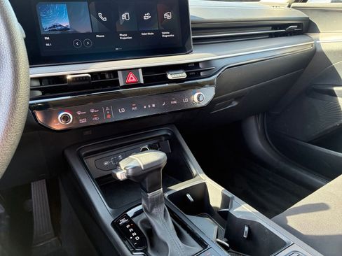 Used 2025 Kia K5 LXS image 42