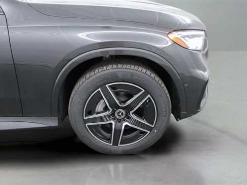 Used 2025 Mercedes-Benz GLC 300 GLC 300 image 31