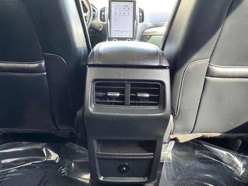 Used 2024 Ford Edge SEL AWD/4WD image 27