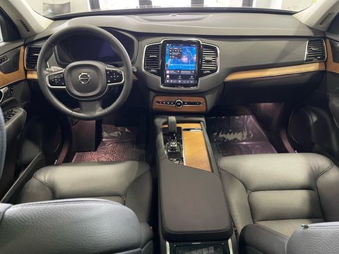 Used 2024 Volvo XC90 T8 Plus w/ Protection Package AWD/4WD image 32