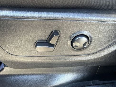 Used 2025 RAM 1500 Big Horn image 14