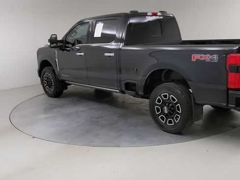 Certified 2024 Ford F250 Platinum AWD/4WD image 17