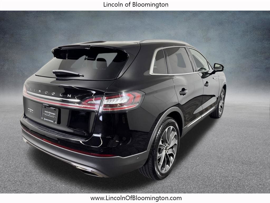 Used 2023 Lincoln Nautilus Reserve w/ Equipment Group 201A AWD/4WD image 8