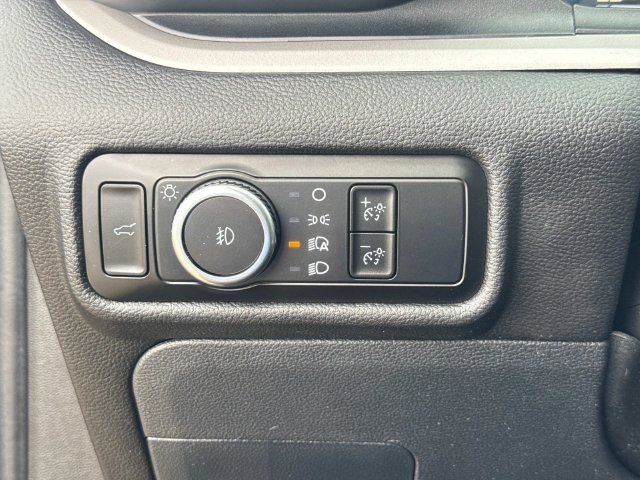 Used 2023 Ford Explorer XLT w/ Equipment Group 202A AWD/4WD image 26