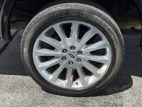 Used 2019 Ford F150 Limited AWD/4WD image 27