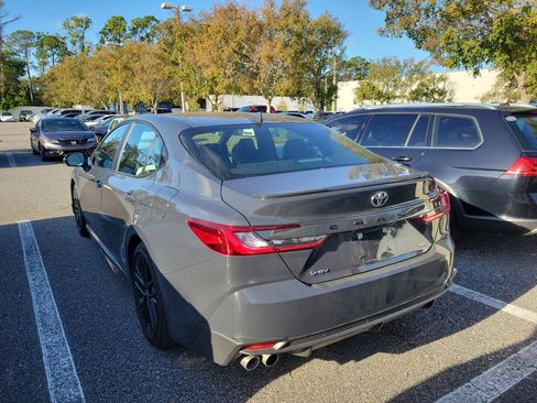 Certified 2025 Toyota Camry SE image 18