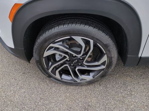 Certified 2025 Chevrolet TrailBlazer RS w/ Convenience Package image 33