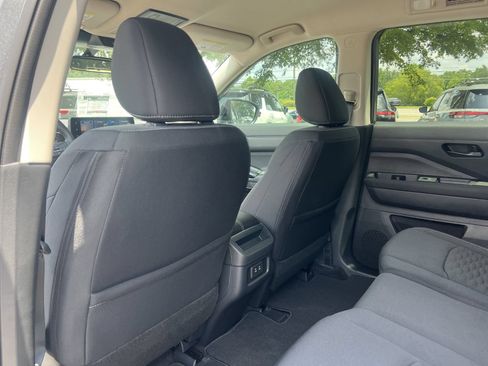 New 2026 Nissan Pathfinder SV w/ Cargo Package FWD image 16