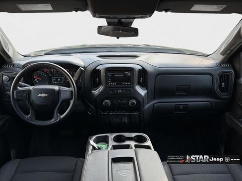 Used 2023 Chevrolet Silverado 1500 Custom AWD/4WD image 9