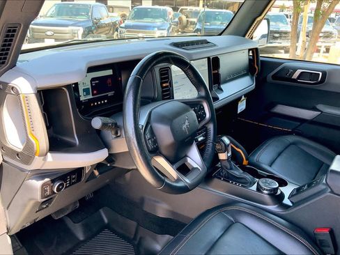 Certified 2023 Ford Bronco Badlands w/ Sasquatch Package AWD/4WD image 18