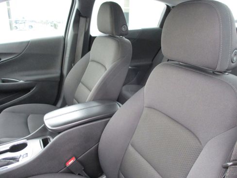 Used 2024 Chevrolet Malibu LT image 33