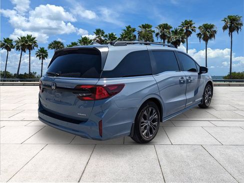 Used 2025 Honda Odyssey Touring image 6