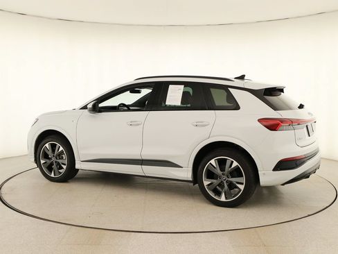 Certified 2024 Audi Q4 e-tron Prestige w/ Black Optic Package AWD/4WD image 3