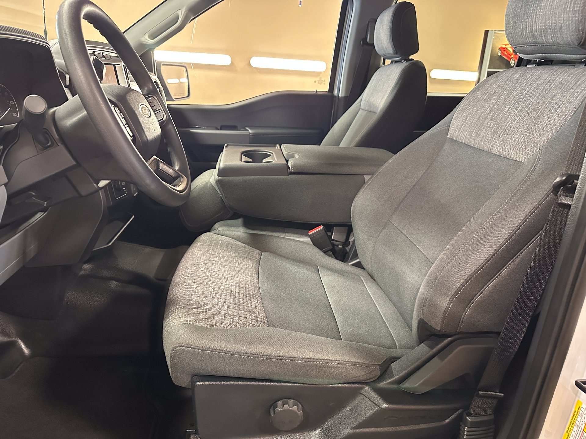 Used 2021 Ford F150 XLT AWD/4WD image 12