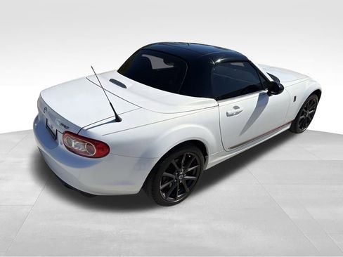Used 2015 MAZDA MX-5 Miata Club image 9