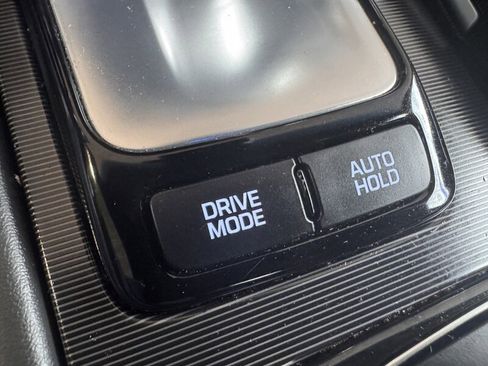 Used 2018 Genesis G80 3.3T Sport image 34