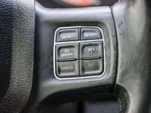 Used 2018 RAM 1500 Lone Star image 28