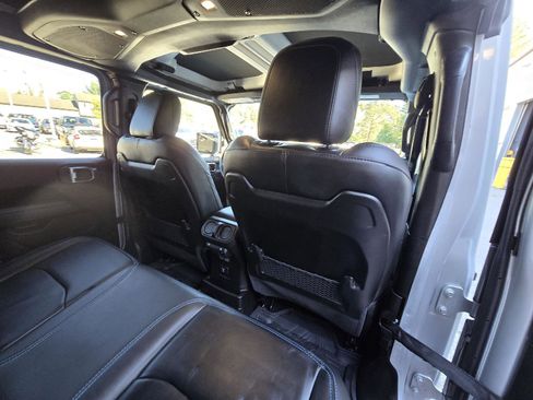 Used 2024 Jeep Wrangler Unlimited Rubicon 4xe image 22