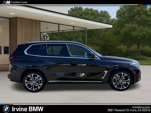 Used 2026 BMW X5 sDrive40i w/ Premium Package image 7