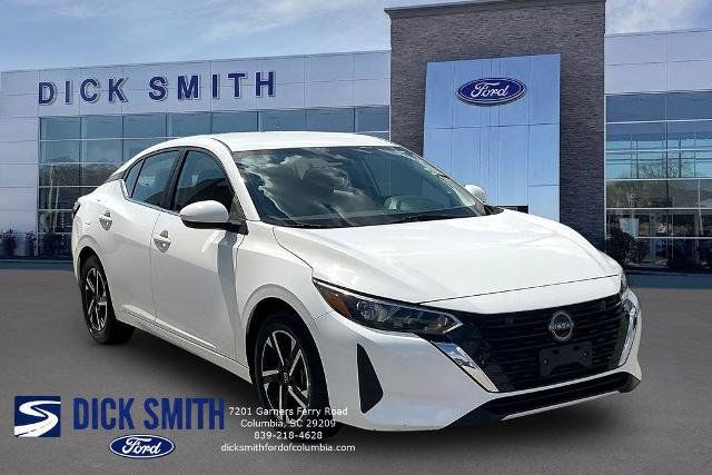 Used 2025 Nissan Sentra SV FWD image 3