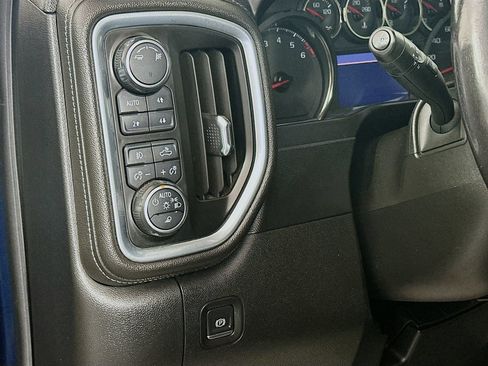 Used 2019 Chevrolet Silverado 1500 LTZ w/ LTZ Premium Package AWD/4WD image 10