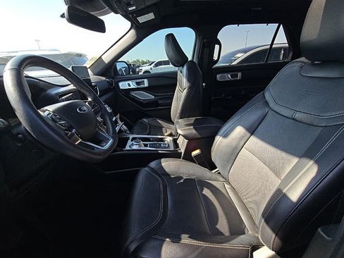 Used 2023 Ford Explorer ST w/ Equipment Group 401A AWD/4WD image 5