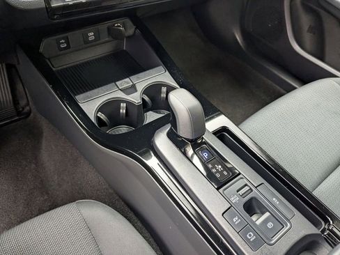 Used 2025 Toyota Prius LE image 25