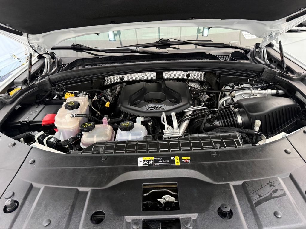 Used 2023 Jeep Grand Cherokee 4WD 4xe image 10
