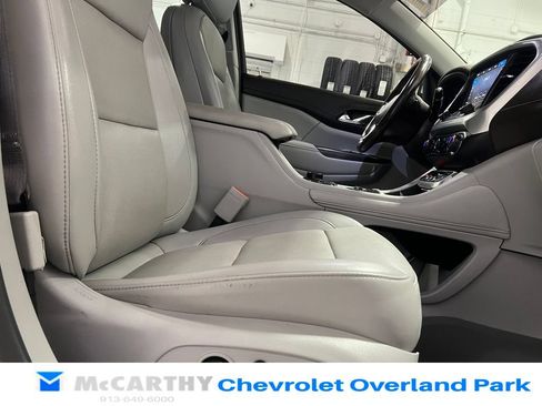 Used 2021 GMC Acadia SLT w/ Technology Package FWD image 36