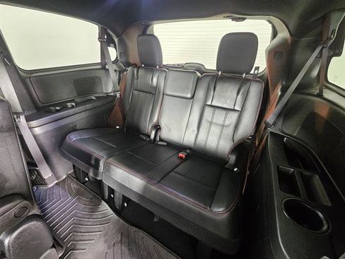 Used 2019 Dodge Grand Caravan GT image 25