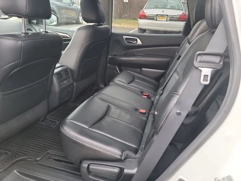 Used 2015 Nissan Pathfinder SL w/ SL Premium Package AWD/4WD image 27