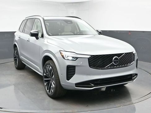 New 2026 Volvo XC90 B6 Ultra w/ Protection Package Premier AWD/4WD image 2