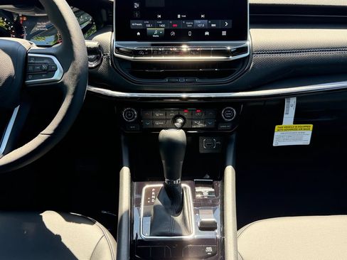 New 2026 Jeep Compass Limited AWD/4WD image 11