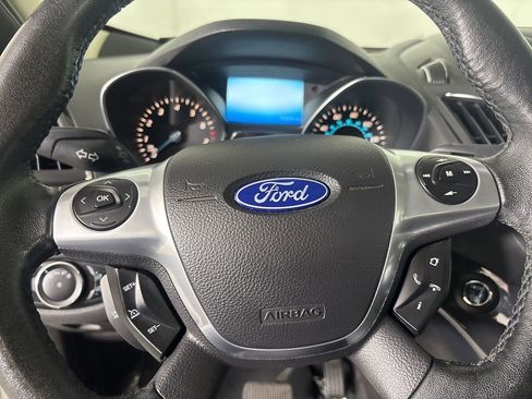 Used 2014 Ford Escape Titanium w/ Equipment Group 401A FWD image 13