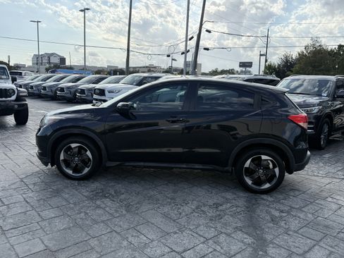 Used 2018 Honda HR-V EX image 4
