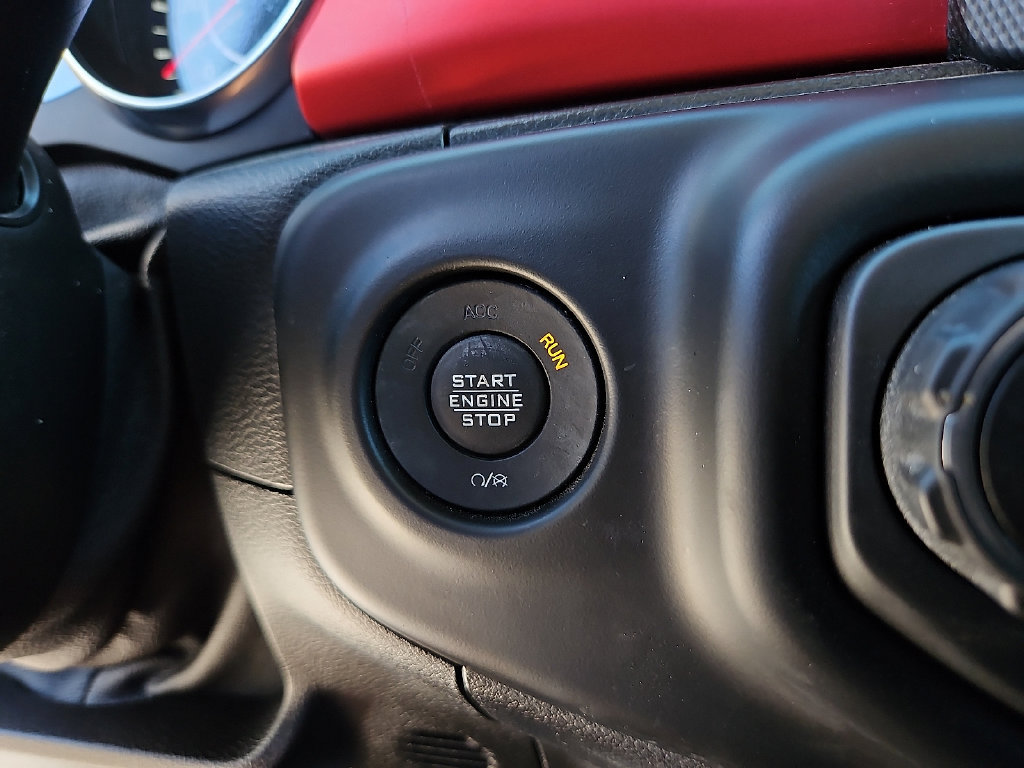 Used 2021 Jeep Wrangler Unlimited Rubicon AWD/4WD image 26