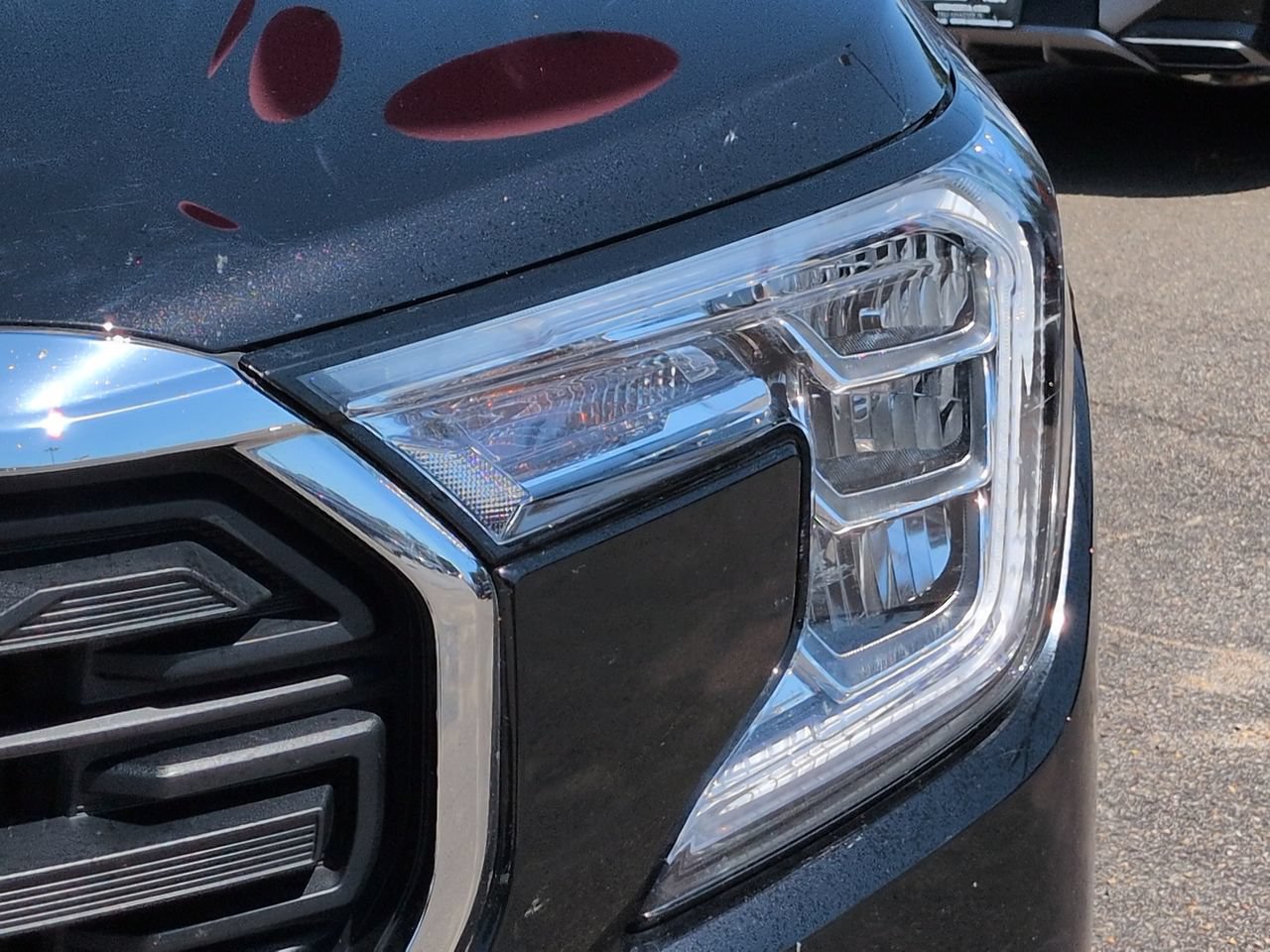 Used 2024 GMC Terrain SLE w/ Driver Convenience Package FWD image 10