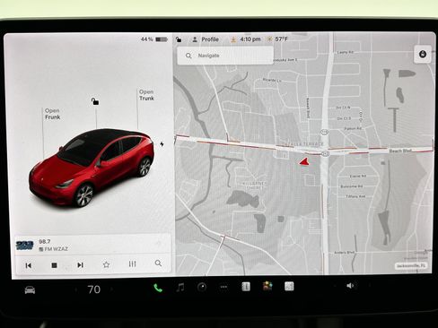 Used 2021 Tesla Model Y Long Range image 6