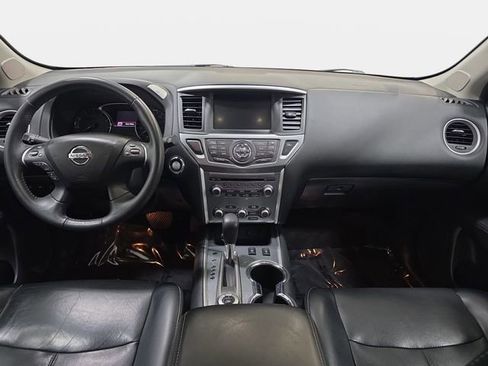 Used 2017 Nissan Pathfinder SL w/ SL Premium Package image 10