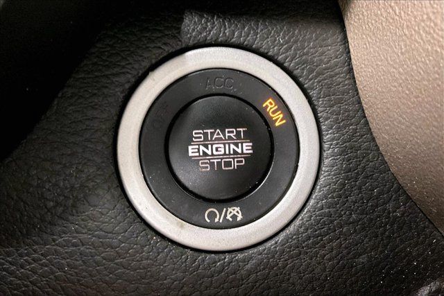 Used 2019 RAM 1500 Laramie AWD/4WD image 36