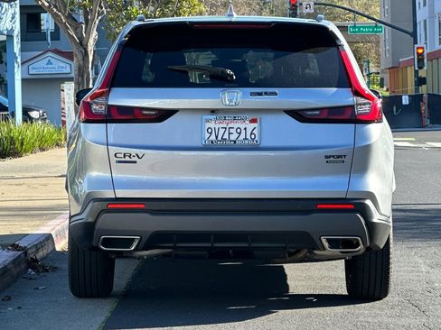 Used 2026 Honda CR-V Sport Touring image 4