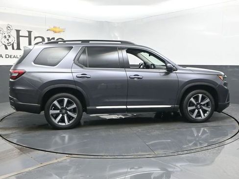 Used 2023 Honda Pilot Touring image 37