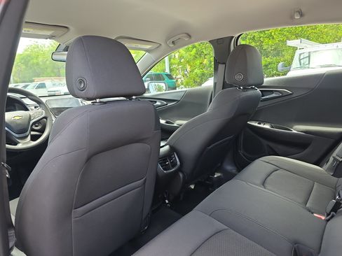 Used 2022 Chevrolet Malibu LT FWD image 14