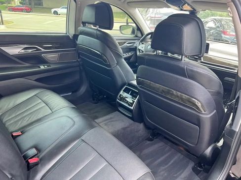 Used 2018 BMW 740i RWD image 48