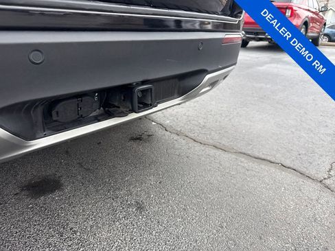 Used 2025 Ford Explorer Active w/ Active Comfort Package image 9